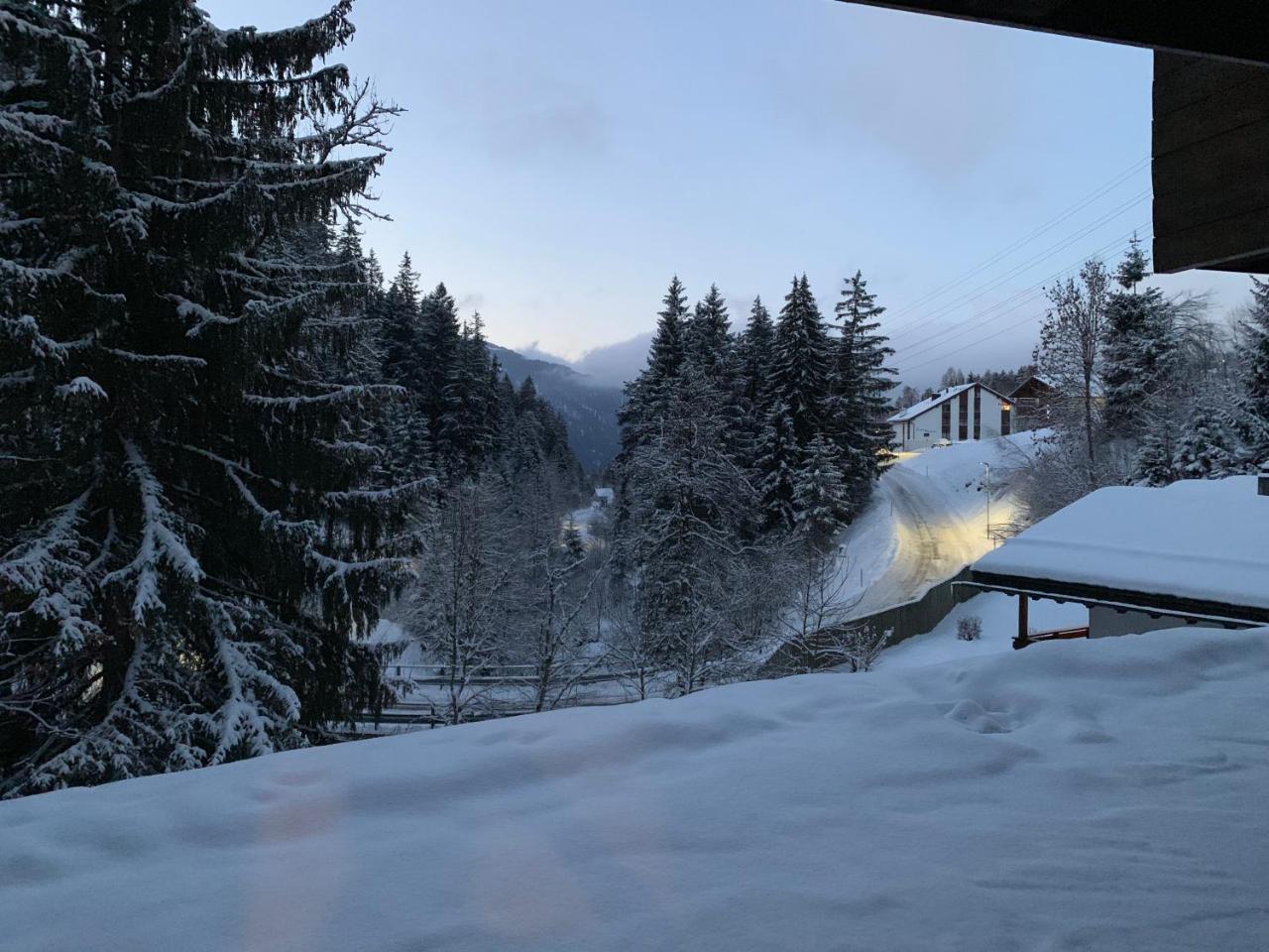 Ferienwohnung Laax Mit Traumblick, Grossem Balkon Und Terrasse Exteriér fotografie